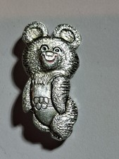 Misha Bear Pin Badge 1980 Olympics Mascot.