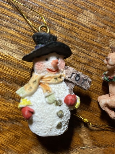 New Vintage Set Of 6 Small Resin Hanging Christmas Tree Decorations Baubles A - Picture 18 of 23