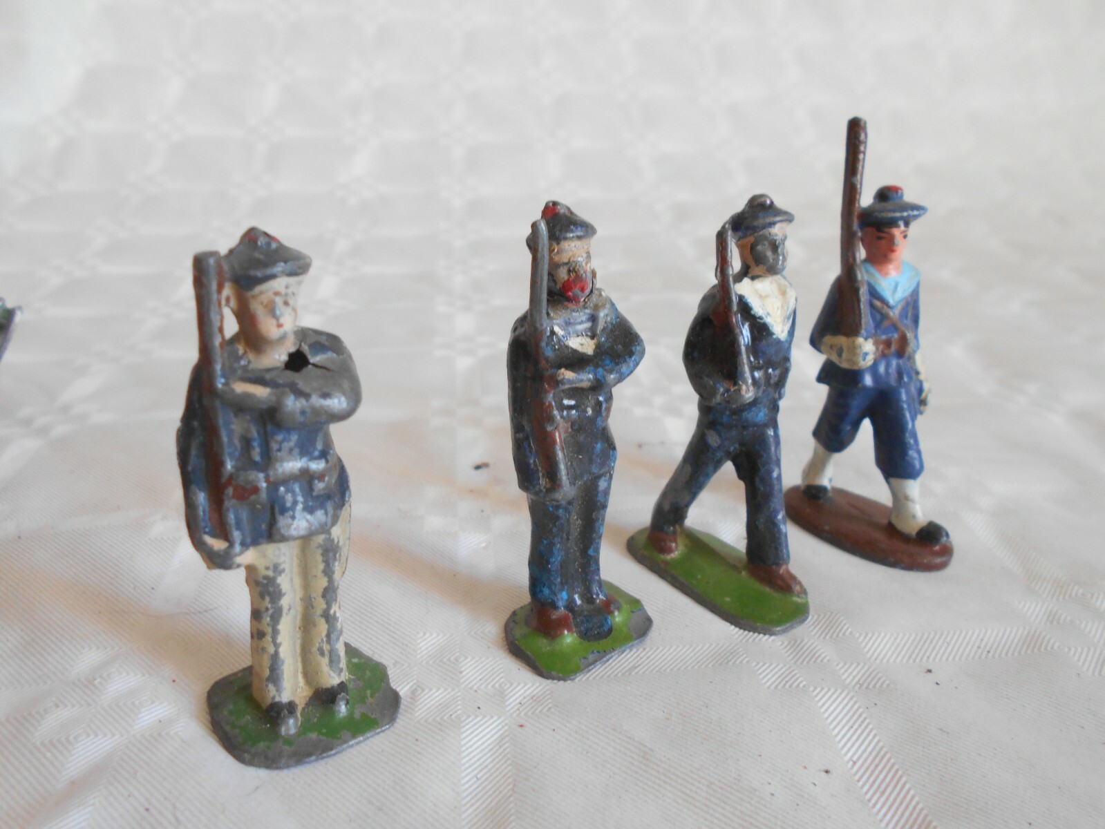 Lot De 3 Soldats Quiralu - Échelle 1:32 (60mm), Occasion Bon état Général