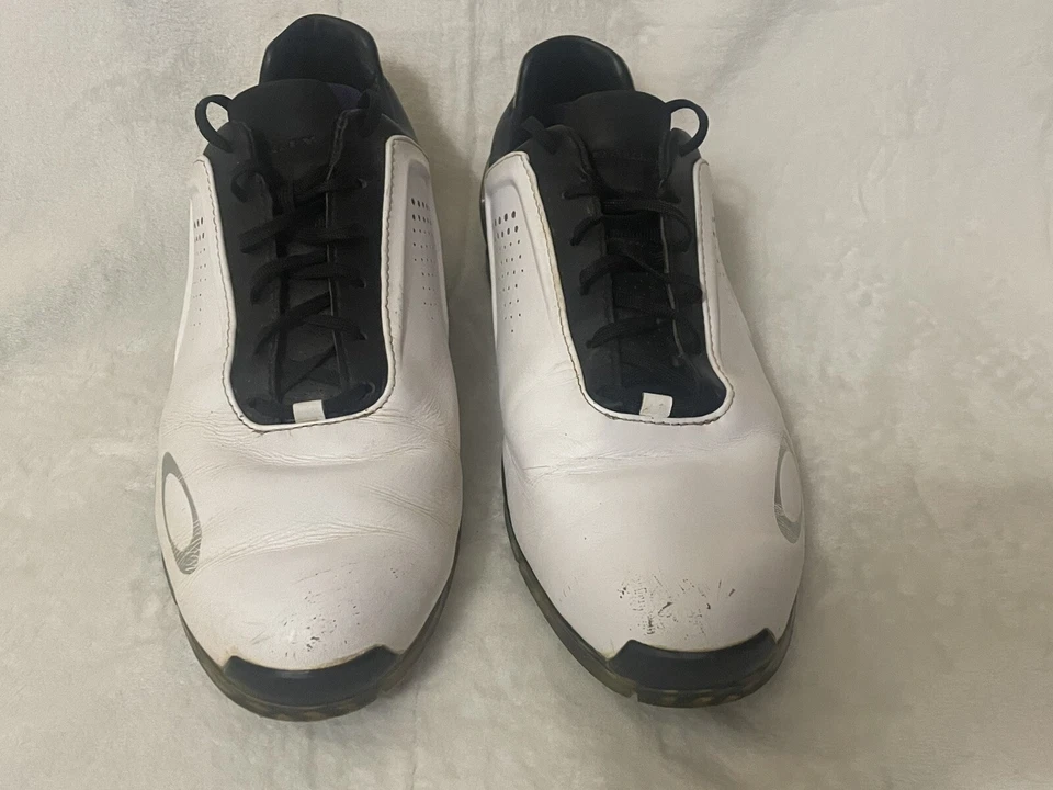 Мужские туфли с шипами для гольфа Oakley Carbon Pro размер 12 США белые/фиолетовые/черные - Изображение 2 из 4