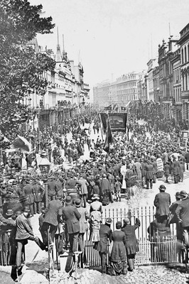 Azg-43 Crowd Scene, St Donegall Place, Belfast, Ireland C1890. Photo