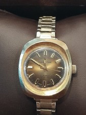 Vintage Womens Hamilton Watch...17 Jewels...running