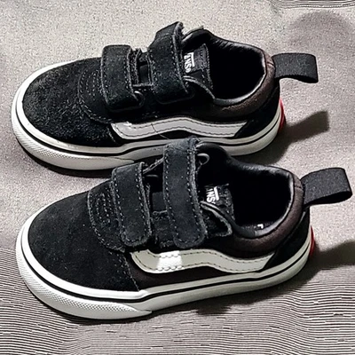 Vans Old Skool Toddler Sz 6 Sneakers Black White Suede Hook & Loop Casual Shoes - Image 1 of 4