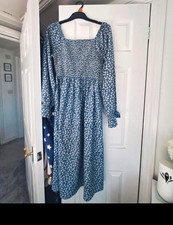 In the Style Women’s Blue & White Floral Smocked Square Neck Midi Dress 10