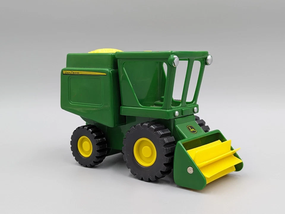 Tomy John Deere Fun on the Farm Combine Harvester with Moving Parts - Image 4 of 4