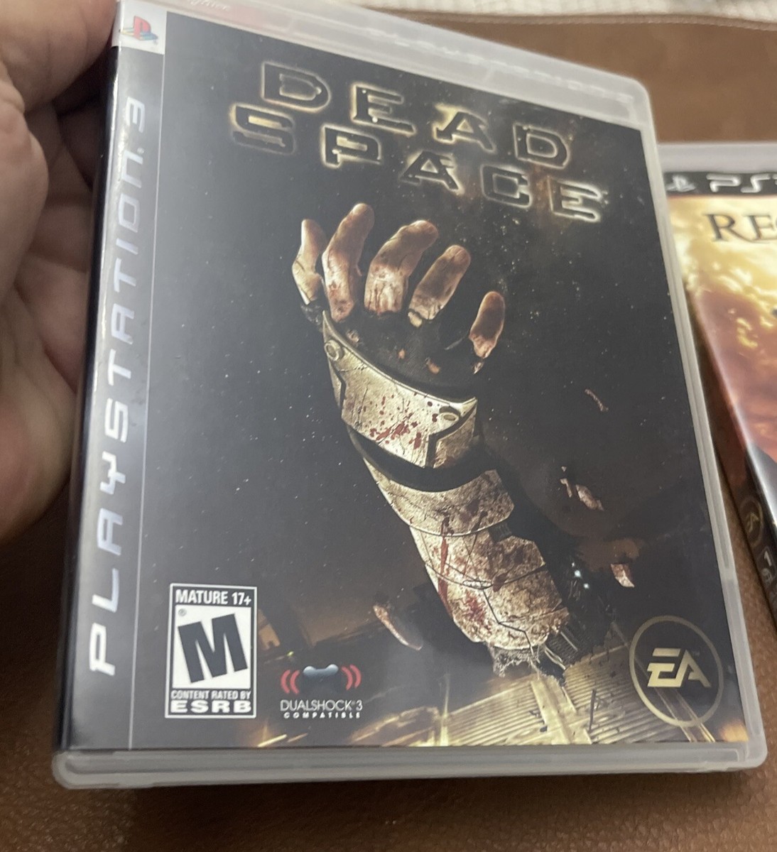 Lot Of 2 PS3 Game, 1 Dead space, 2- Kigndems Of Amalur Reckoning