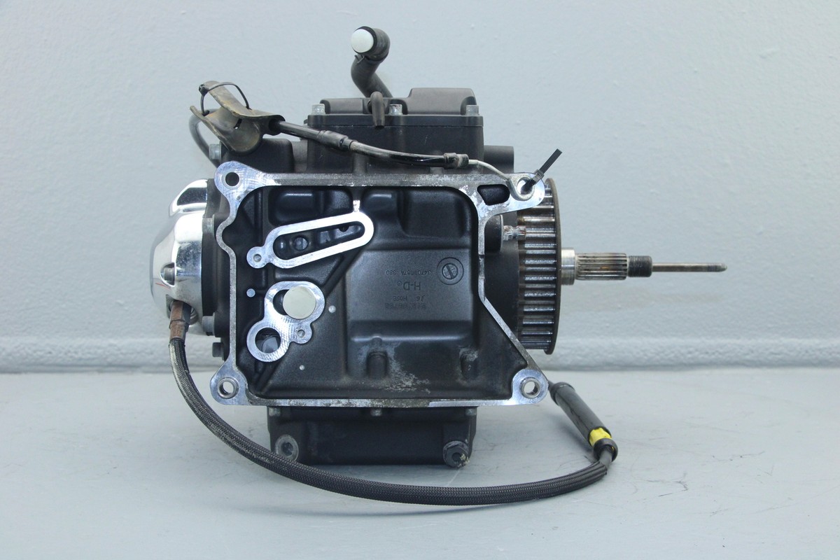 2021 Harley Touring M8 Milwaukee 8 - 6 SPEED Transmission