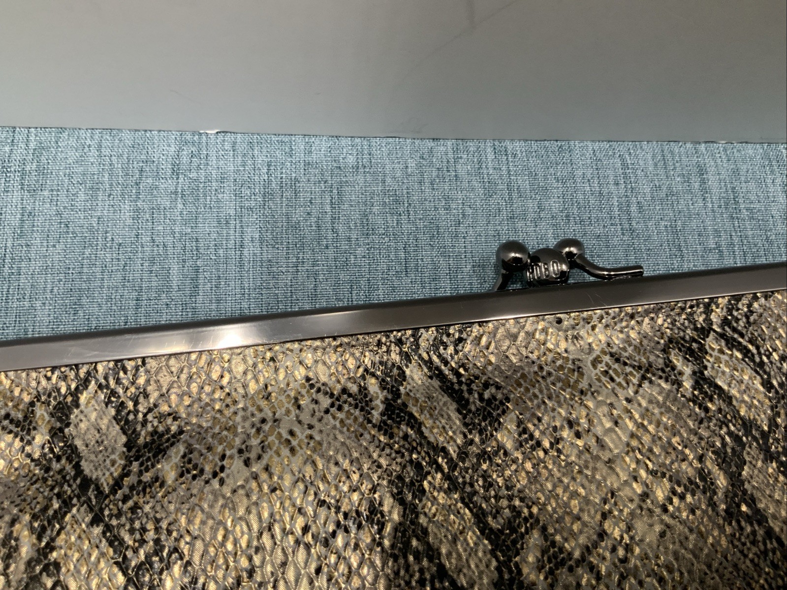 Hobo Int’l Embossed Snakeskin Pattern Clutch With… - image 13