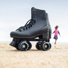 C SEVEN Retro Design Black Vixen Quad Roller Skates Sz Youth 4 LED Wheels NEW 