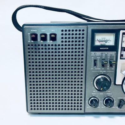 National Panasonic COUGAR 2200 RF-2200 BCL Radio Vintage, Working
