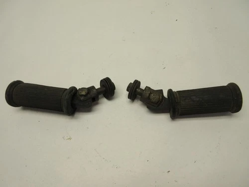 1950'S MATCHLESS AJS SCRAMBLER RIDER FOOT PEGS