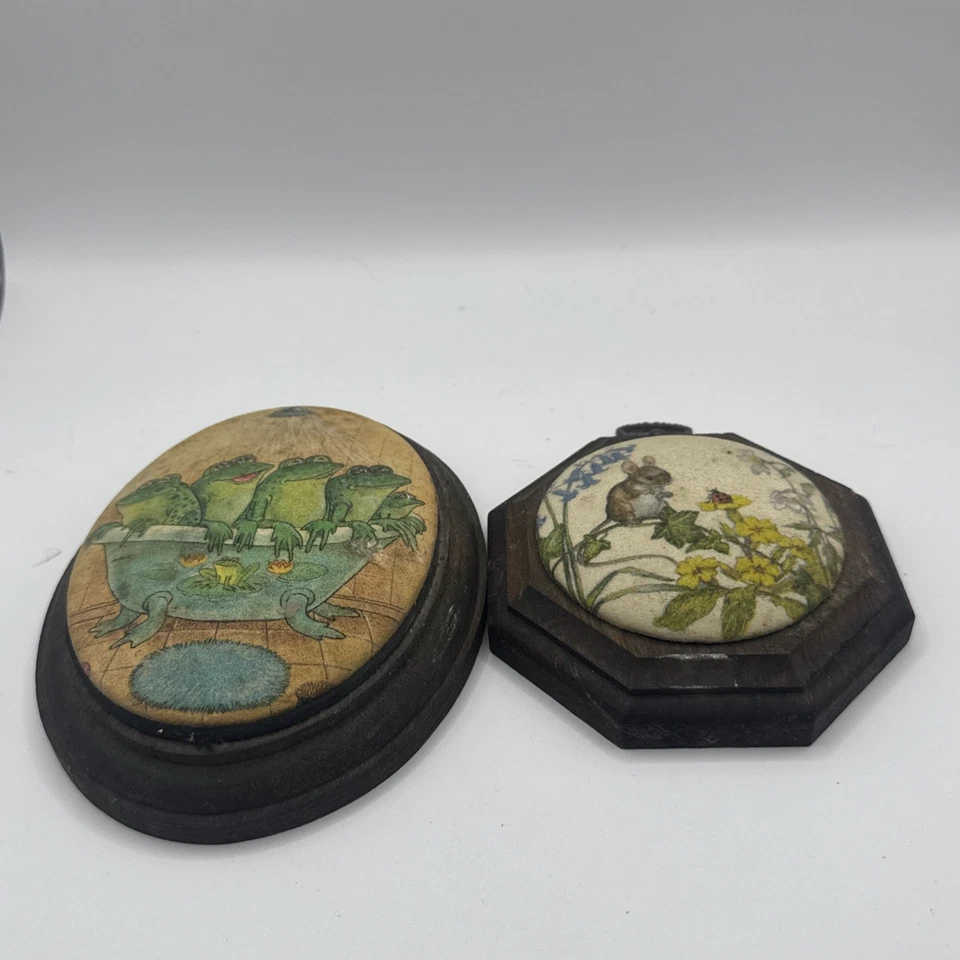 Vintage Butterfly Beaded Glass on Wood Plaque Wall Hanging Gallery Wall Set - Image 3 of 4