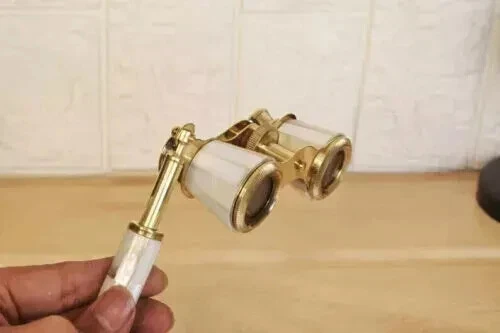 Vintage Brass Opera Glasses Mother of Pearl & Handle Brass Fittings France Gift - Image 4 of 4