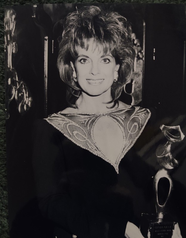 LINDA GRAY DALLAS SUE ELLEN EWING MODELS INC. BW 8x10 PHOTO