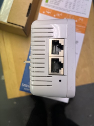 DEVOLO 1200+ WiFi dLAN Add-On GIGABIT PASSTHROUGH POWERLINE ADAPTER 2 PORTS - Picture 4 of 9