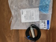 Cylindrical Proximity Sensor - OMRON E2B-M18LN16-WP-B2 2M