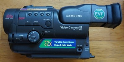 Samsung VP-A12 Video8 Camcorder Handycam 8mm, defekt