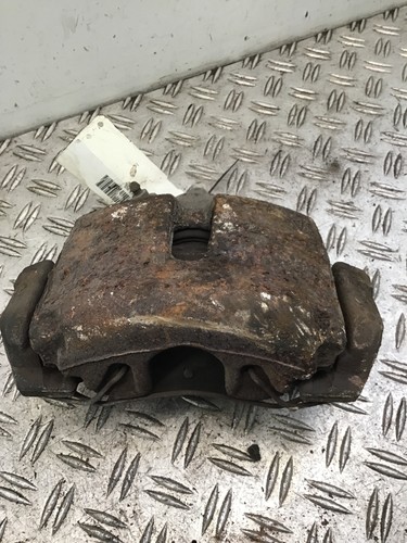 Bremssattel vorne rechtsVW Passat Variant (3C5, B6) 1.9 TDI 77kW 105PS  BKC