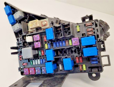 2010-2014 Subaru Outback (Legacy)  Engine Fuse Box Assembly OEM