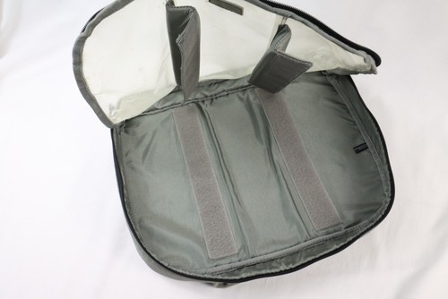 Think Tank Cable Management 50 Pouch Organizer - Picture 4 of 17