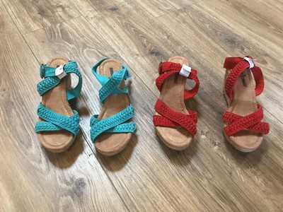 minnetonka wedge shoes