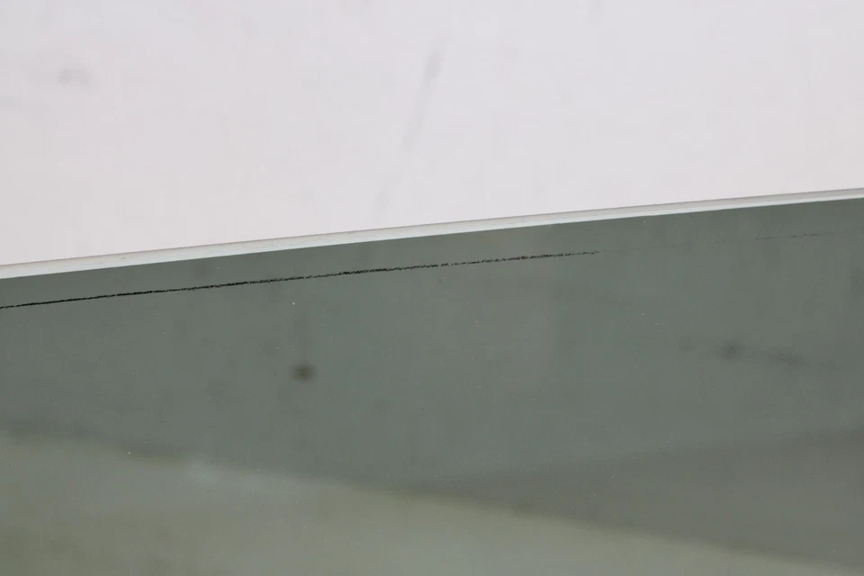 Vidrio ventana puerta trasera izquierda Mazda 3 2010-2013 OEM GM6 Foto 2 de 4