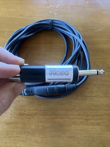 CAD Audio D90 Supercardioid Dynamic Handheld Microphone - Picture 4 of 11