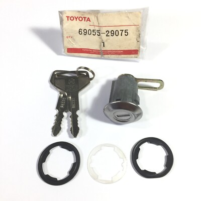 トヨタ CAR LOCK 2000-2006 Toyota Tundra / TR47 / Truck Door Lock Complete with Key