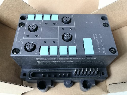 Siemens Simatic S7 6ES7 142-1BD30-0XA0 Module D'Extension - Photo 3 sur 7