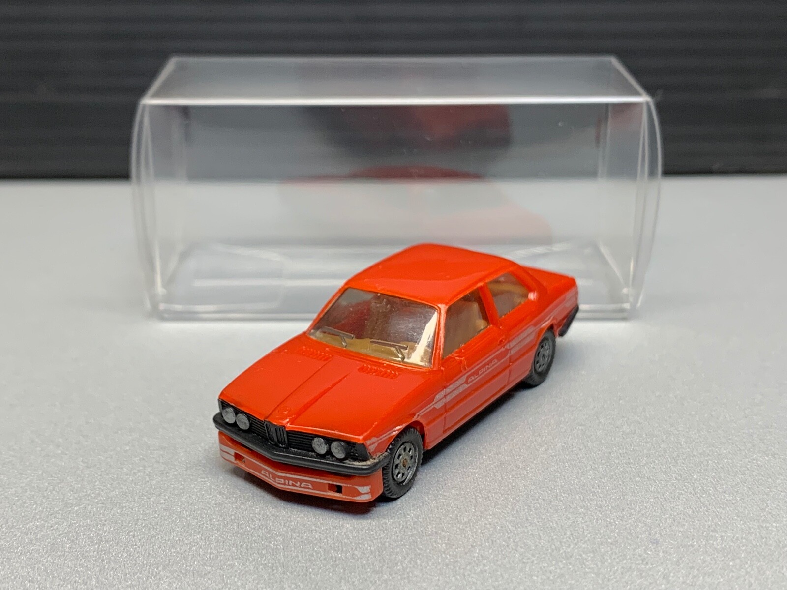 Alpina BMW 323i 3-er Reihe Coupe 3-series classic sport car rot Herpa H0 1:87