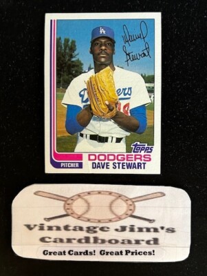 1982 Topps - #213 Dave Stewart (RC) Dodgers Great! Nice Card small crease  A