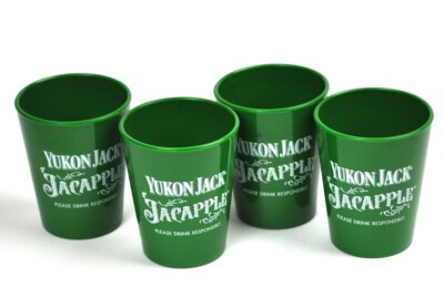 4 x Yukon Jack Jacapple Likör USA Hartplastik Glas Stamper Schnapsglas Shot grün