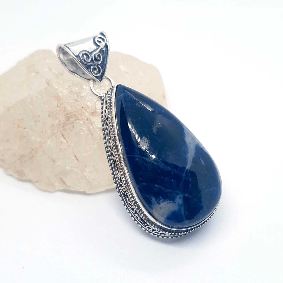 Joyería colgante enchapada en plata de ley 925 con piedras preciosas de sodalita 2 1/4" Foto 3 de 4