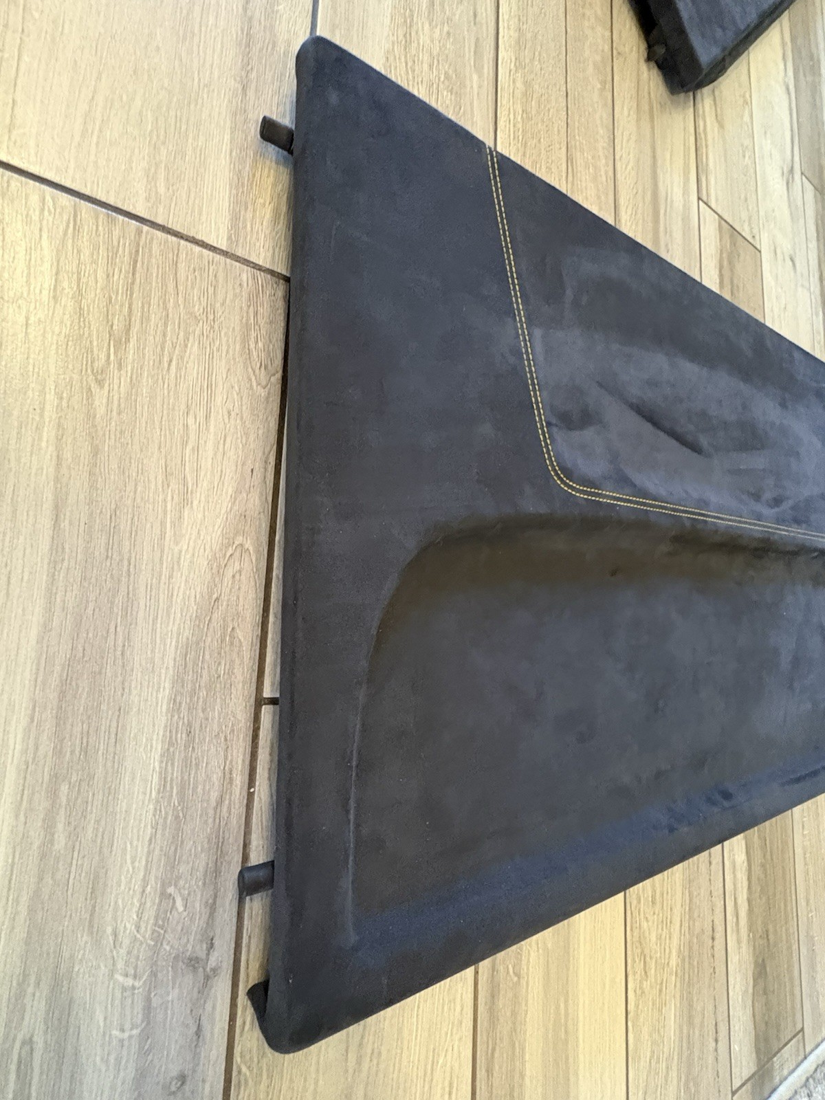 Lamborghini Urus Rear Cargo Cover