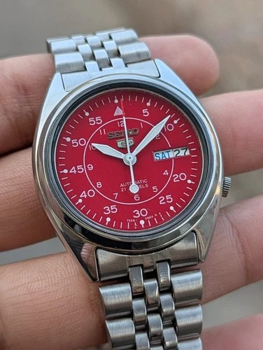 Seiko 5 Automatic Red Military Dial Day/Date 7S26 Vintage Men's Watch