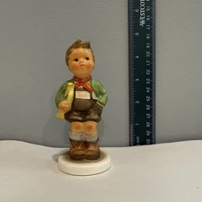 HUMMEL FIGURINE ORNAMENT REPRODUCTION DESIGNED BY BERTA HUMMEL FOR SCHMID