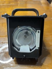 GENIUNE Mitsubishi WD-73736 Projector Lamp