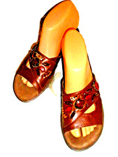 NATURALIZER BROWN FAUX LEATHER w/ Beads JEWELS Mules Slip-On Sandals SLIDES 6M