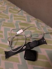 Apple Watch Series SE 44mm Space Gray Aluminum with Black Loop GPS USED