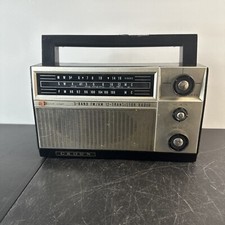 Vintage Crown Model TRF-1200. 3-Band FM/AM 12-Transistor Radio untested