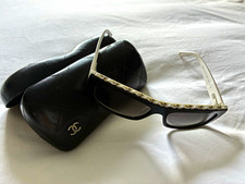 CHANEL 5130-Q Rectangle Sunglasses White Frame Gray Tinted Lenses UV400 135mm