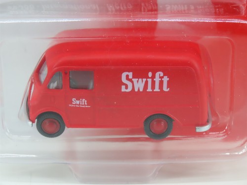 HO Scale CMW Mini Metals 30386 International Metro Van - Swift's Meats - Picture 2 of 4
