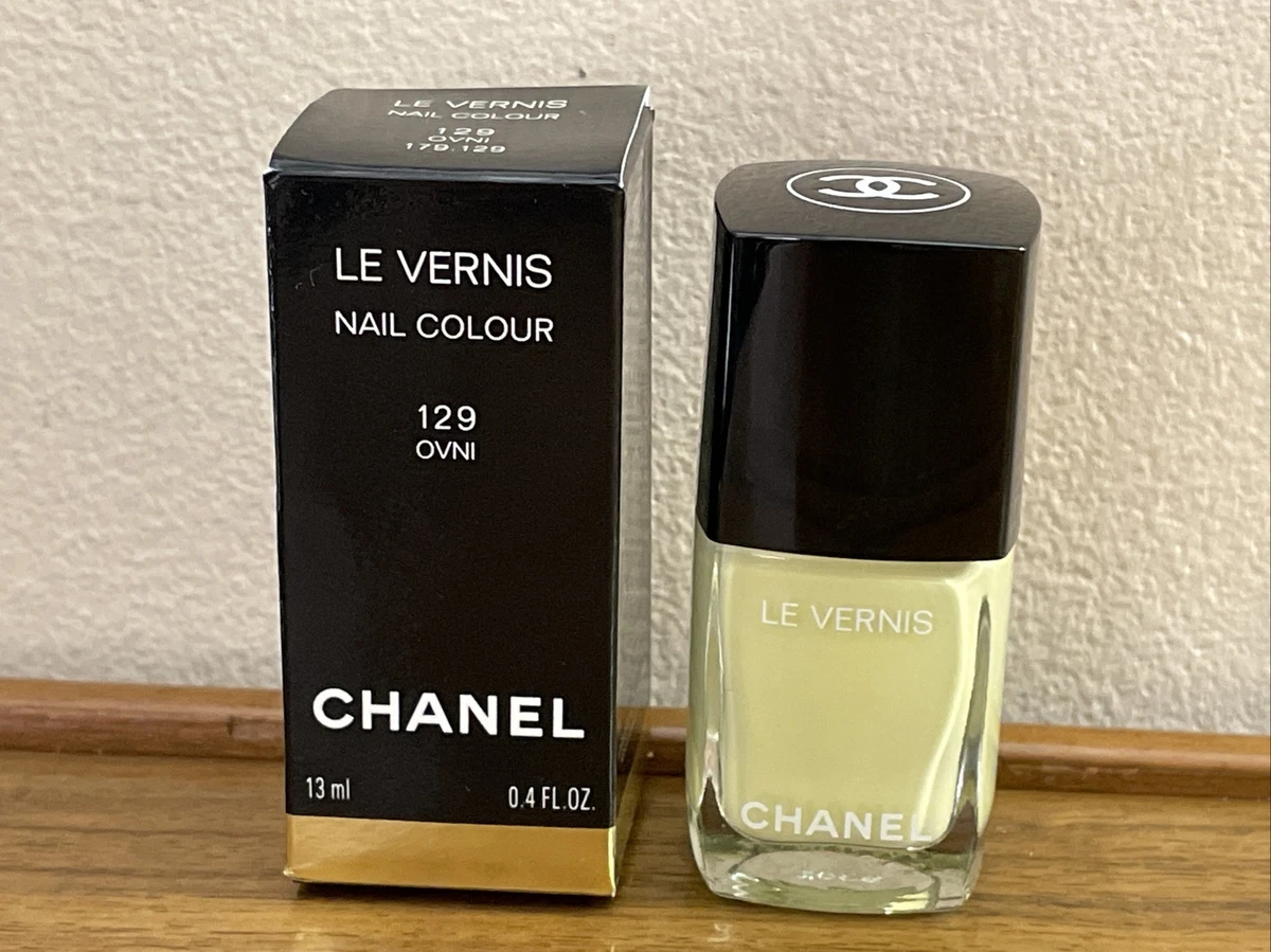 NIB Limited Edition CHANEL Le Vernis Nail Colour Nail Polish 129 OVNI  13ml/0.4oz