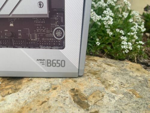 Carte mère ASUS ROG Strix B650-A Gaming WiFi AM5 9000 8000 & 7000 DDR5 NEUF - Photo 2/8