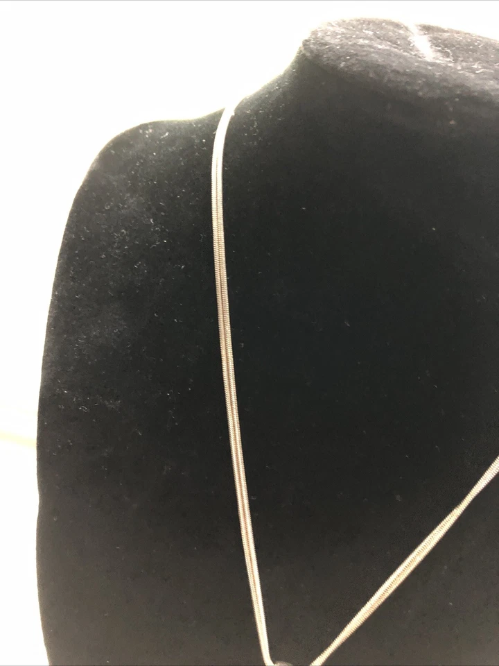 Collar De Colección Kenneth Cole Doble Hilo Con Colgante Ovalado Como Ópalo Foto 3 de 4