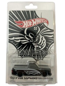 セール❗️￼John Peck / FLYING SAUCER MINI 6`6 Flying Saucer, Houston, TX - Pretzel Appetizer - Picture of Flying