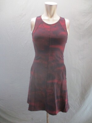 Lululemon Size 4 Women Burgundy Back Zip Stretch Short Athletic Skater  Dress 165 | eBay