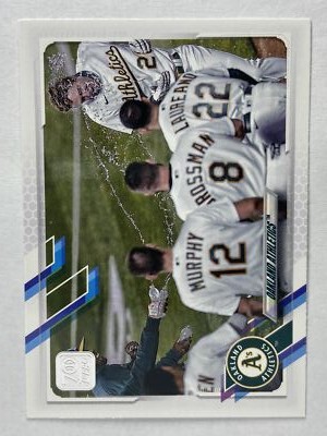 2021 Topps Oakland Athletics #392 Oakland Athletics