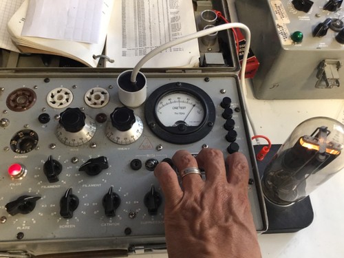raro tubo ge pj12 uv211 testato forte