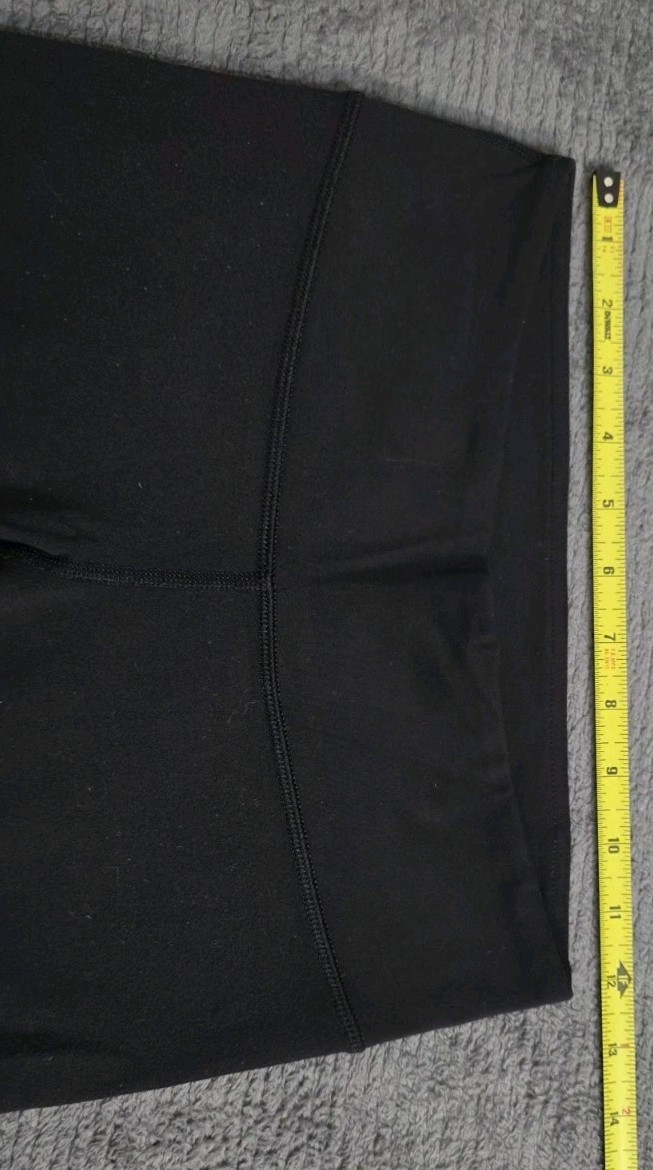 Lululemon Women's Wunder Under Solid Black Leggin… - image 4